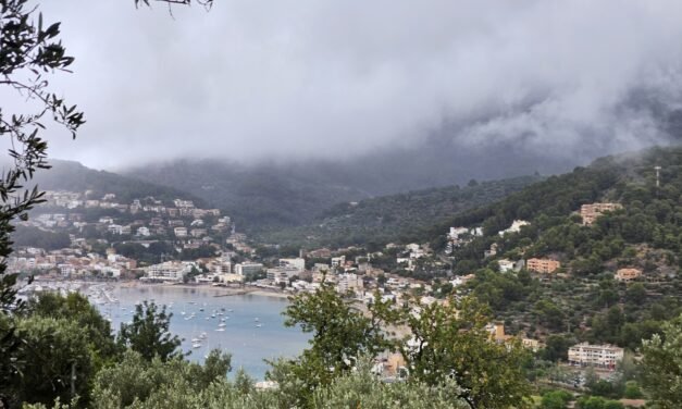 Hiking in Mallorca: Hiking from Sóller to Port de Sóller soaked in rain