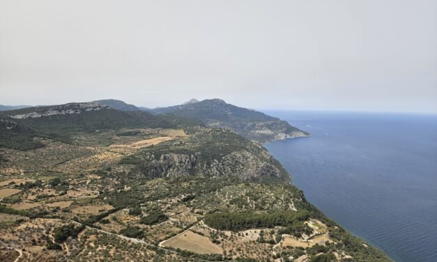From Mountain Peaks to Coastal Cliffs: An Epic Hiking in Mallorca on the Archduke’s Trail